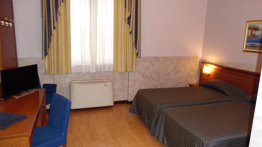 Hotel Majestic San Giuliano Milanese Εξωτερικό φωτογραφία